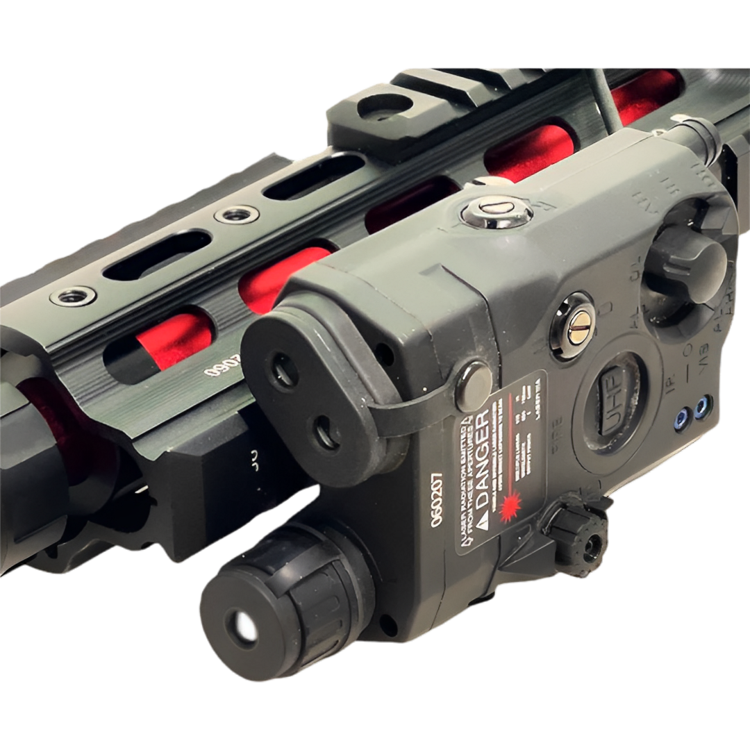 HK416D gel blaster featuring laser attachment and 11.1v battery for enhanced power.