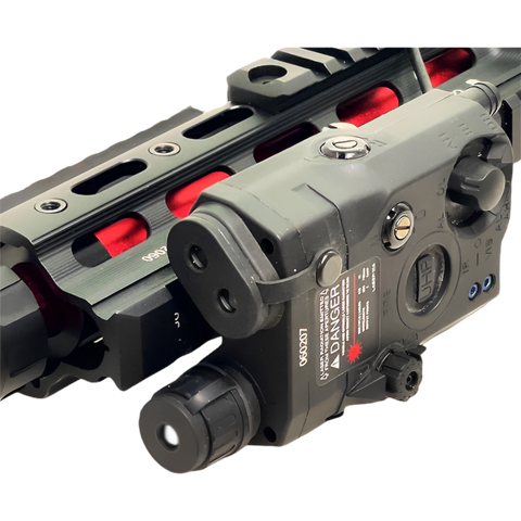 HK416D gel blaster featuring laser attachment and 11.1v battery for enhanced power.